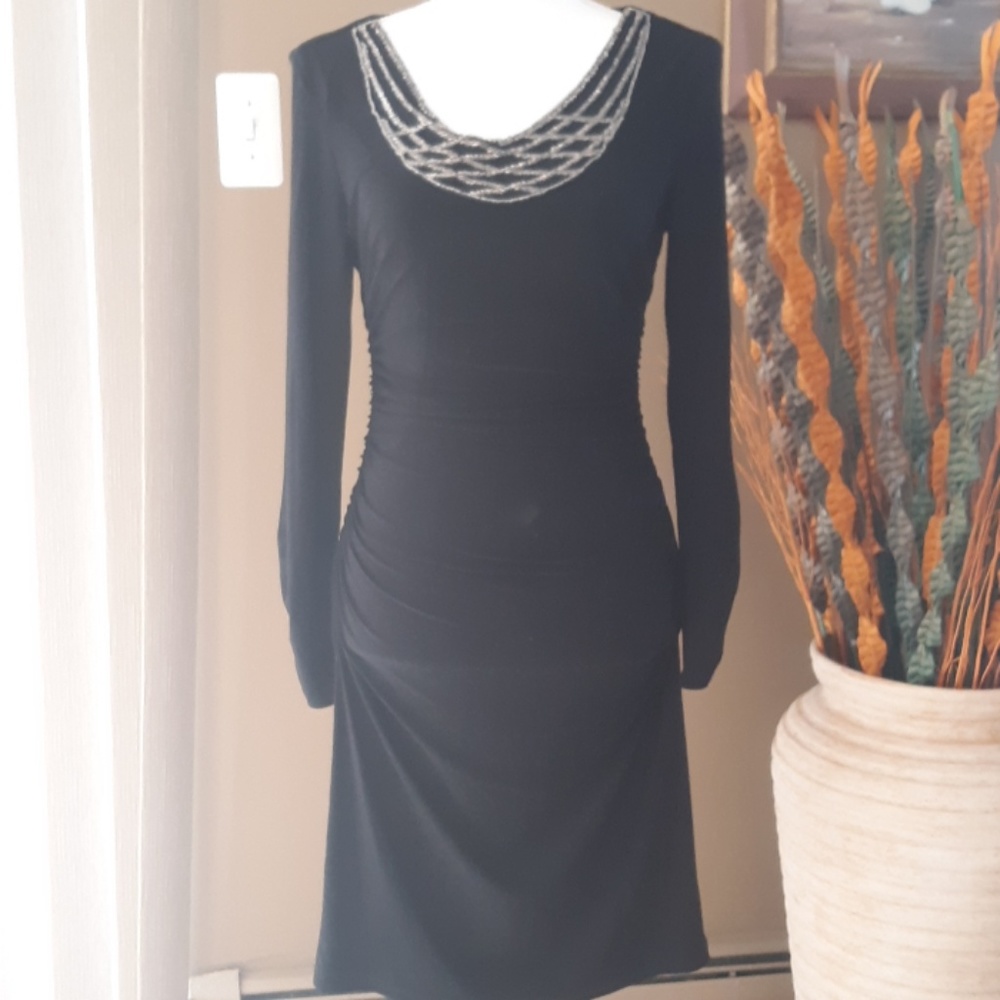Sophia Christina stretch body dress